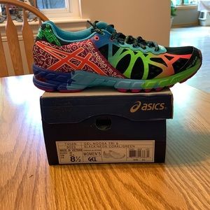 Asics Gel-noosa Tri 9 Black Neon Coral green Brand new